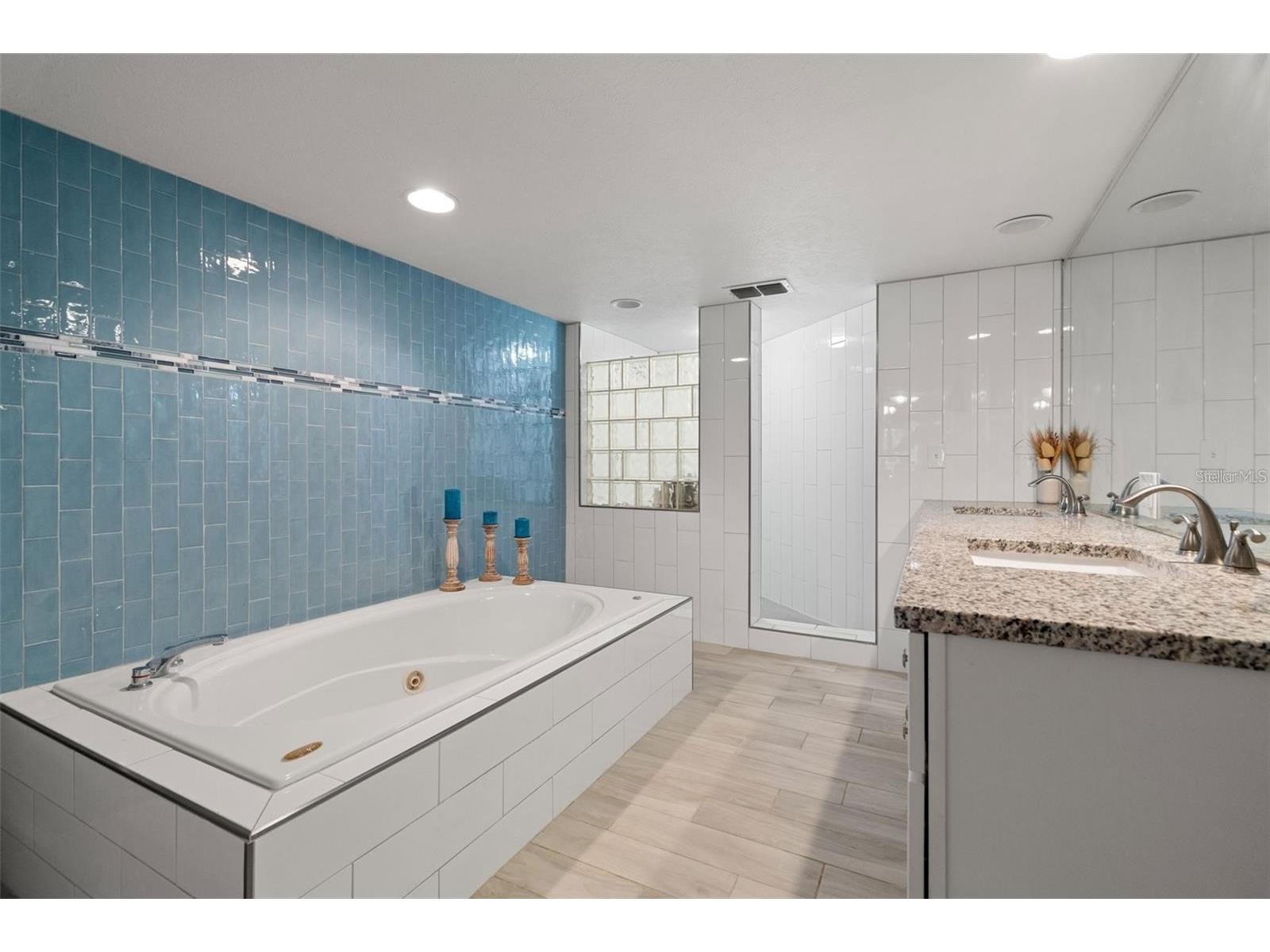 1423 Water View Drive W Largo FL 33771 TB8473014 image37