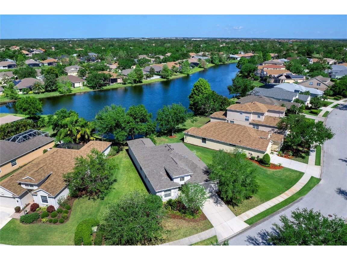 14230 Cattle Egret Place Lakewood Ranch FL 34202 A4649736 image1