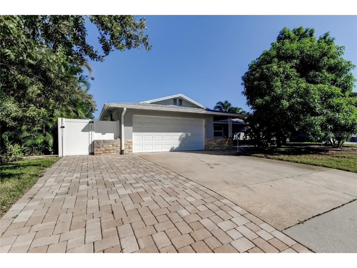 14233 102nd Avenue N Largo FL 33774 TB8437624 image2