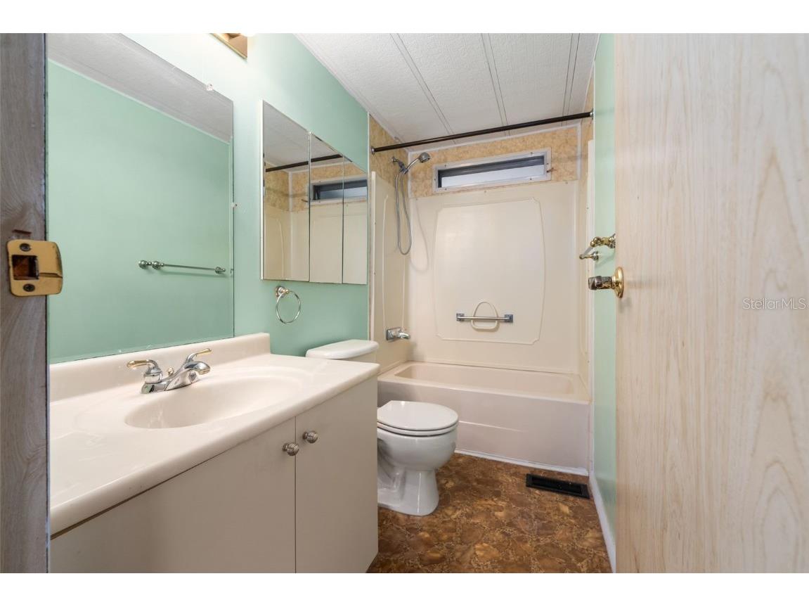 14233 Rialto Avenue Brooksville FL 34613 GC534453 image28