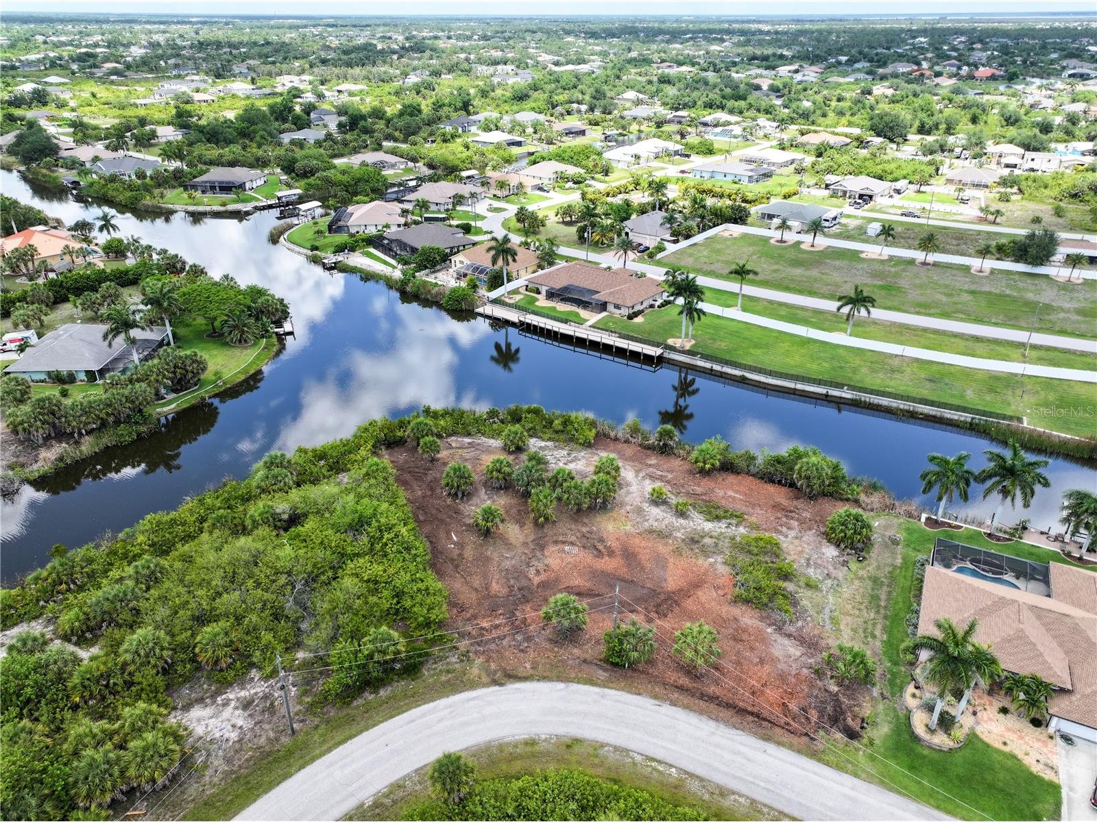14235 Fruitport Circle Port Charlotte FL 33981 - KEYSTONE WATERWAY D6147572 image1