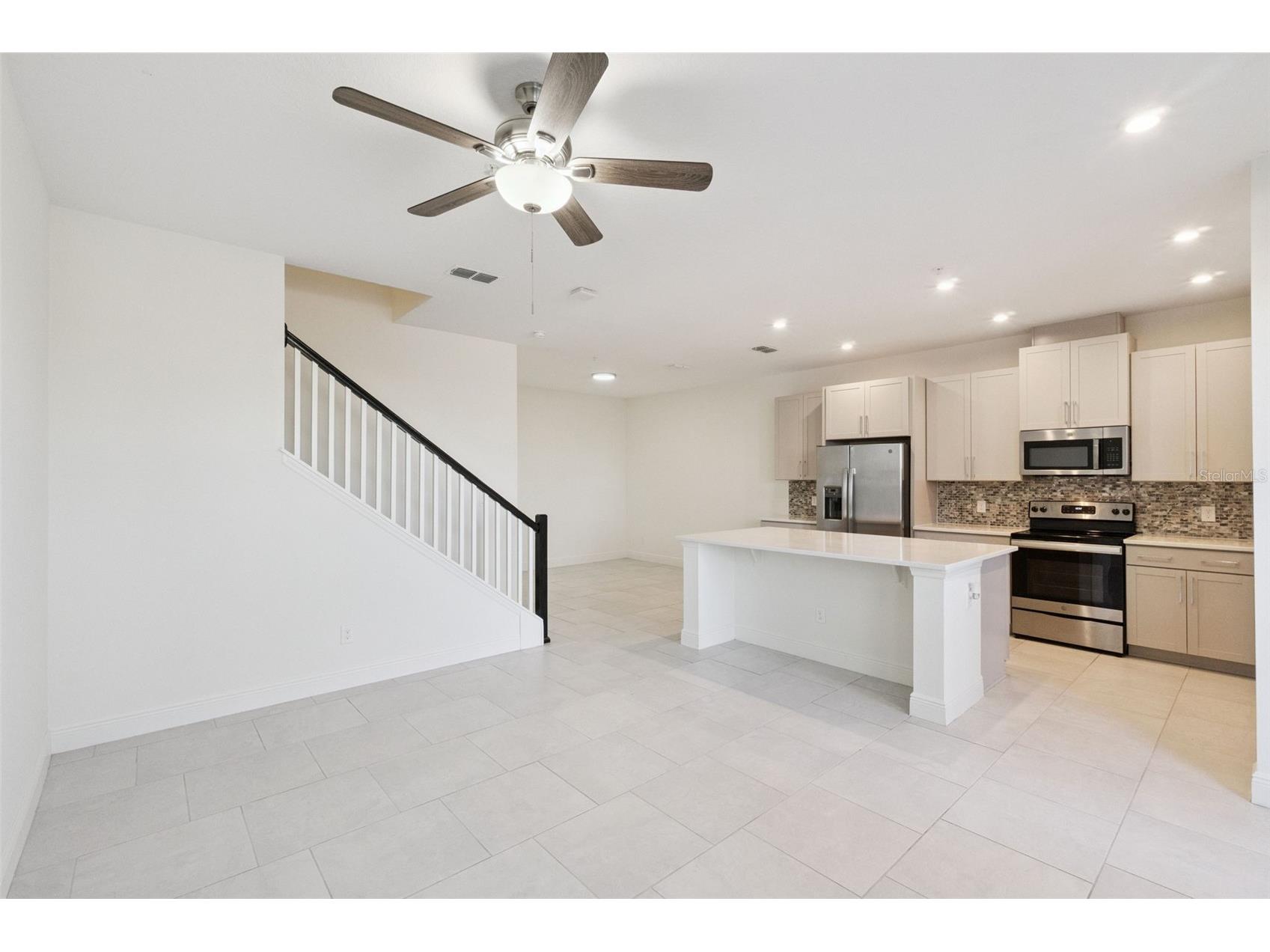 14235 Kellogg Avenue Orlando FL 32827 O6385210 image3