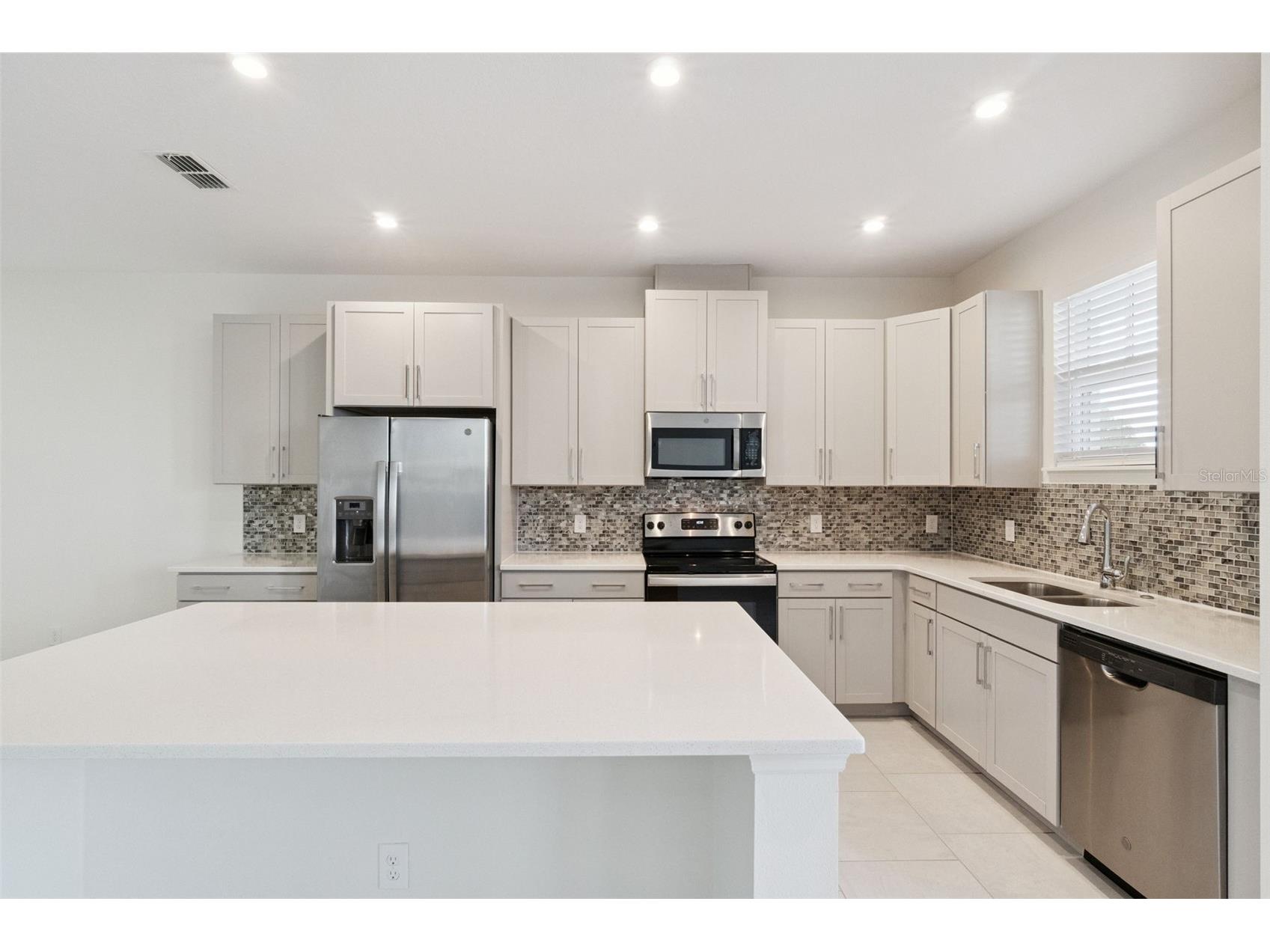 14235 Kellogg Avenue Orlando FL 32827 O6385210 image4