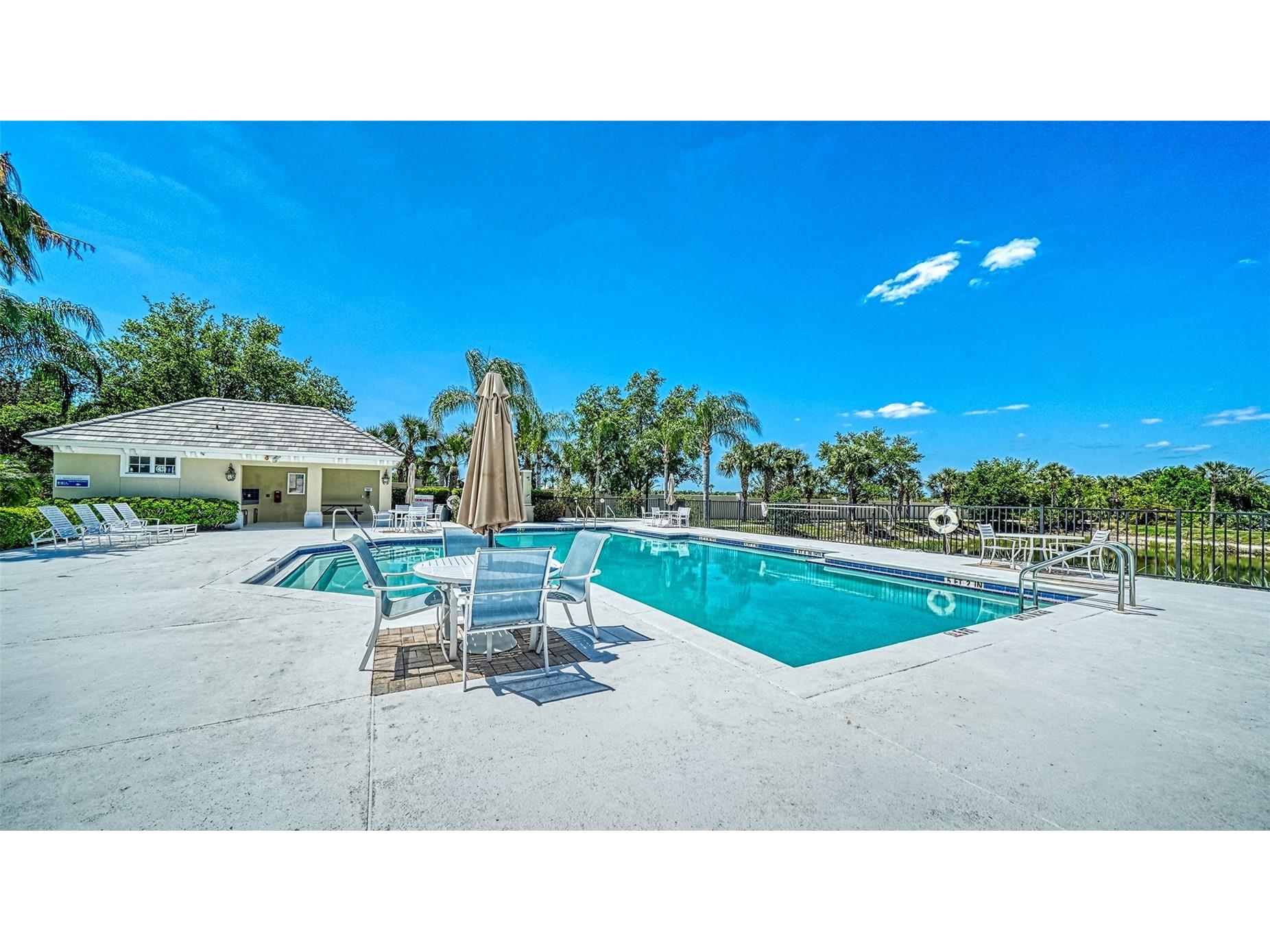 1424 Blue Horizon Circle Bradenton FL 34208 A4690638 image40