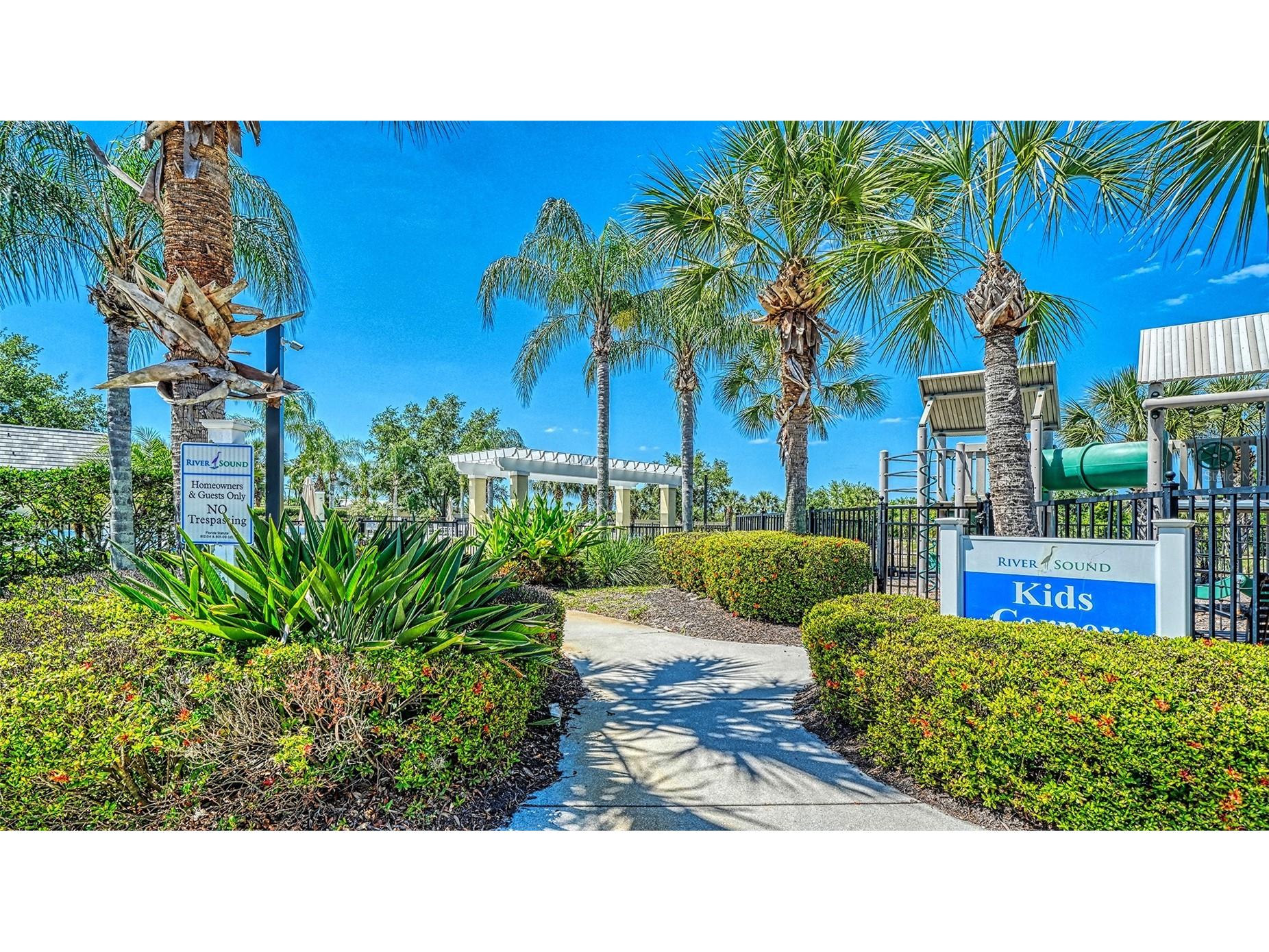 1424 Blue Horizon Circle Bradenton FL 34208 A4690638 image47