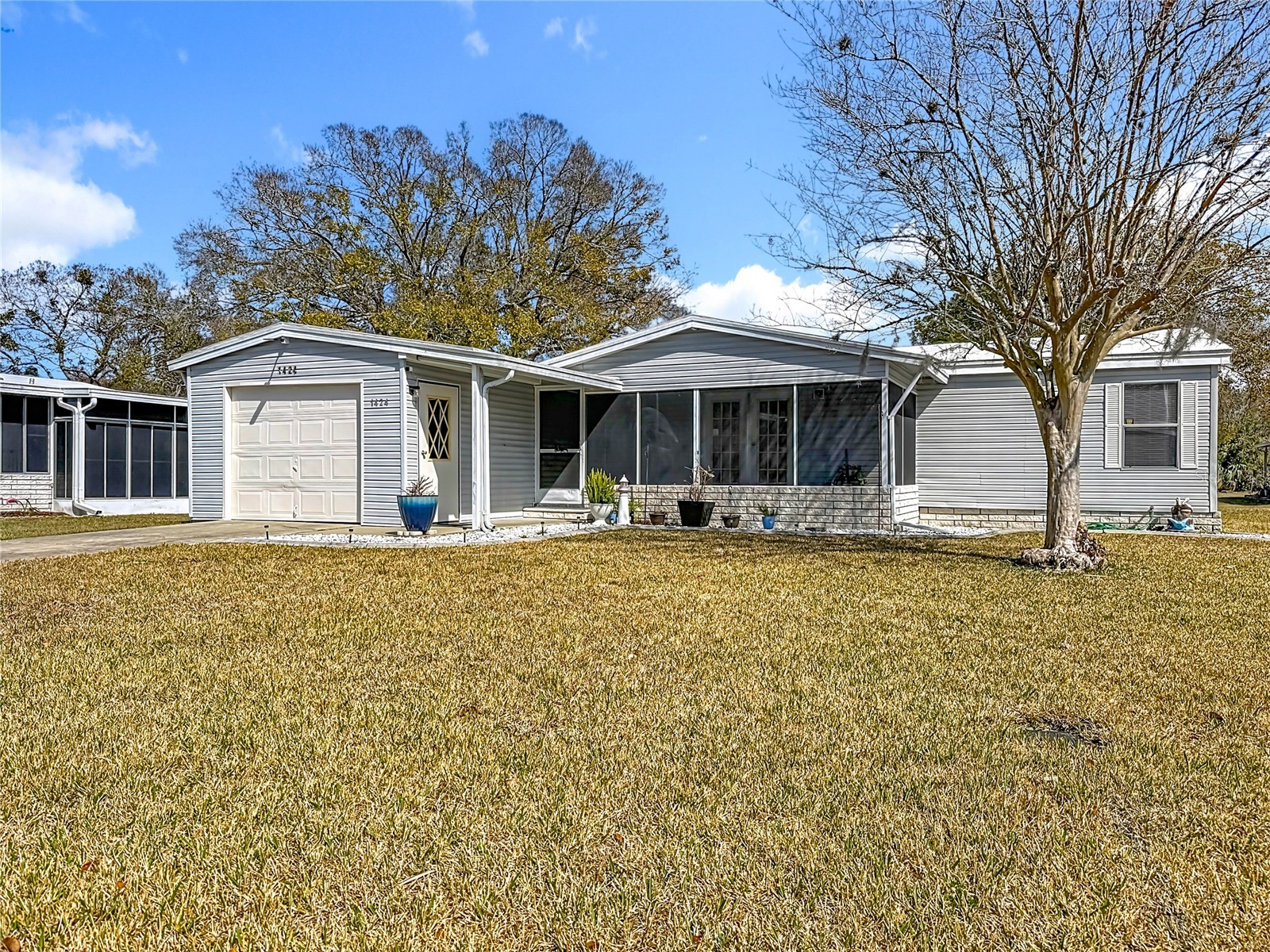 1424 Cross Bow Lane Spring Hill FL 34607 W7879202 image1