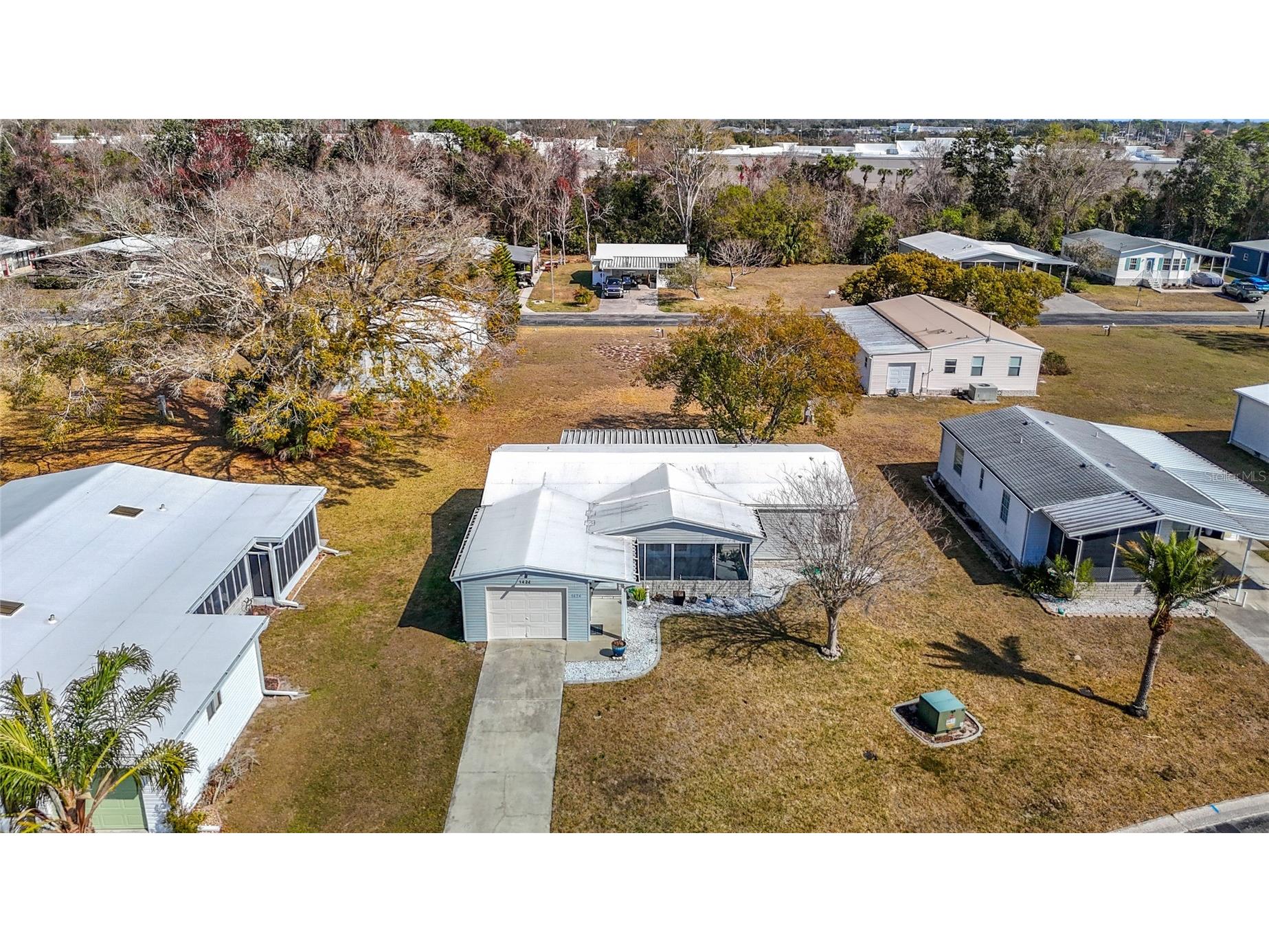 1424 Cross Bow Lane Spring Hill FL 34607 W7879202 image3