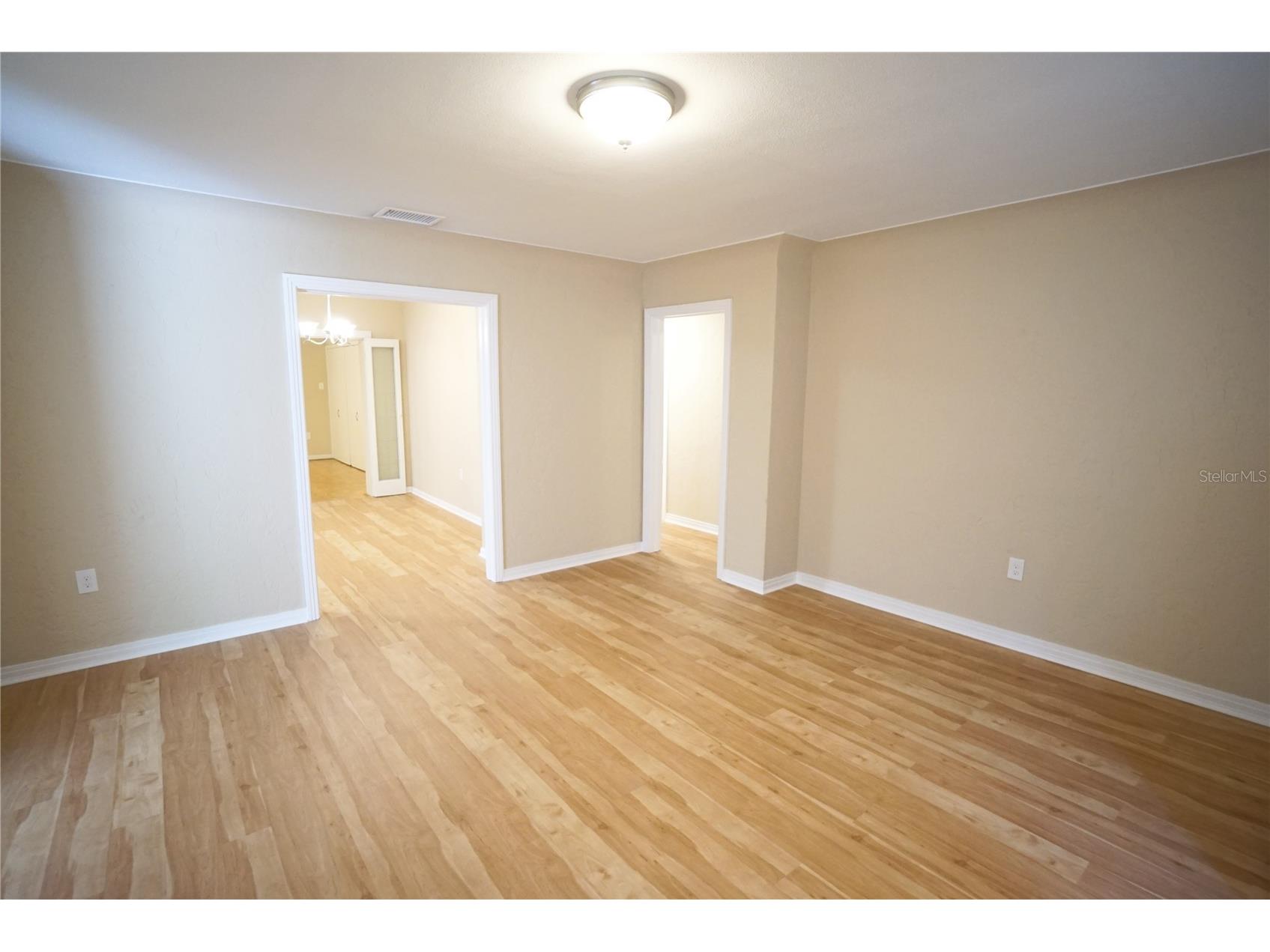 1424 E Park Circle Tampa FL 33604 TB8465497 image18