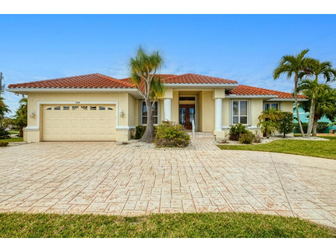1424 Grebe Drive Punta Gorda FL 33950 C7487916 image1