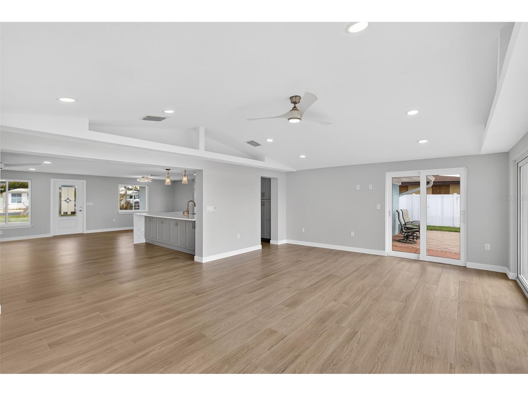 1424 Lemon Bay Drive Englewood FL 34223 - LEMON BAY D6146872 image13
