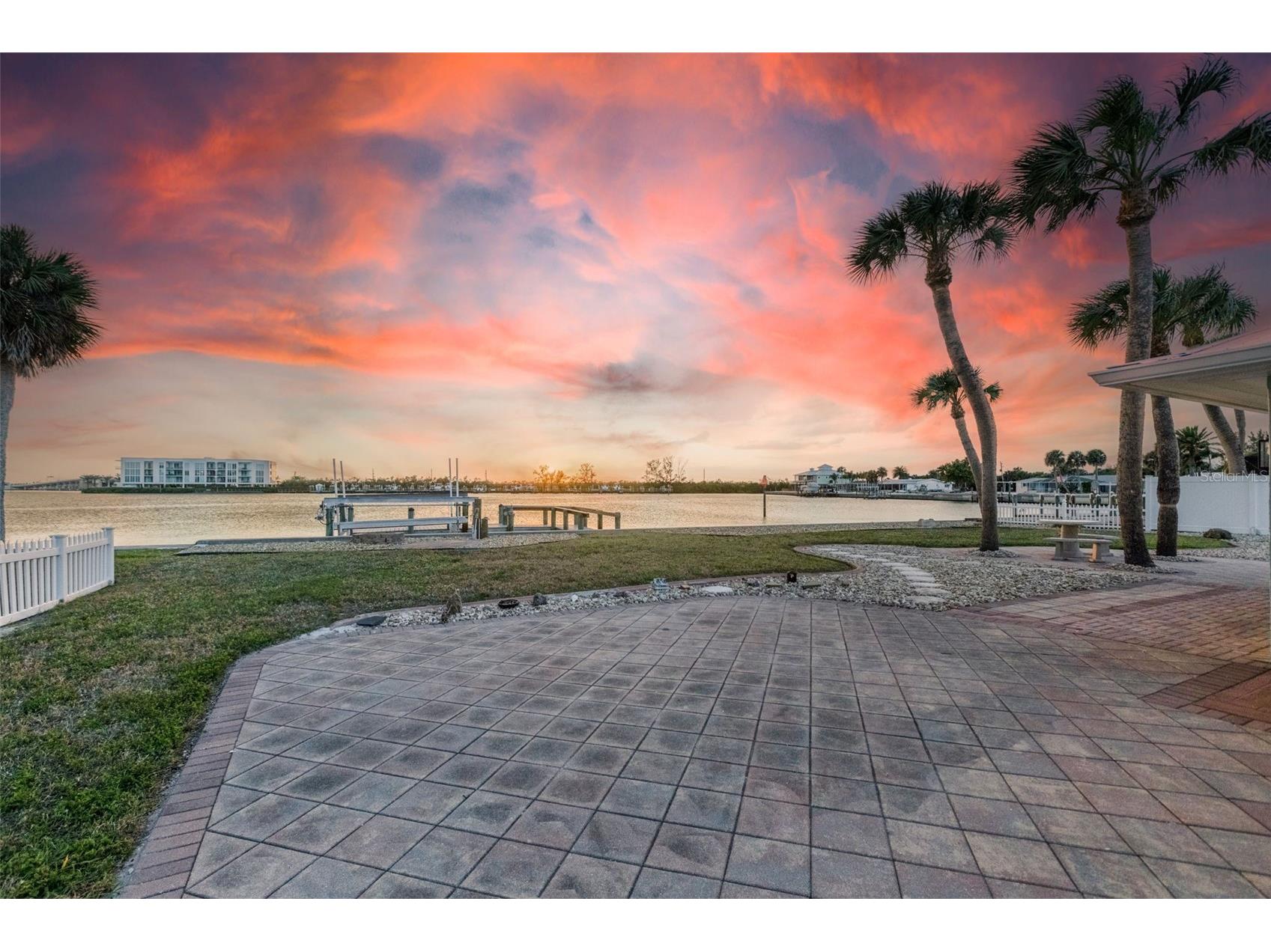 1424 Lemon Bay Drive Englewood FL 34223 - LEMON BAY D6146872 image5