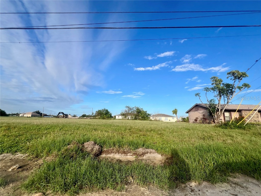 1424 NE 9th Avenue Cape Coral FL 33909 C7510408 image2