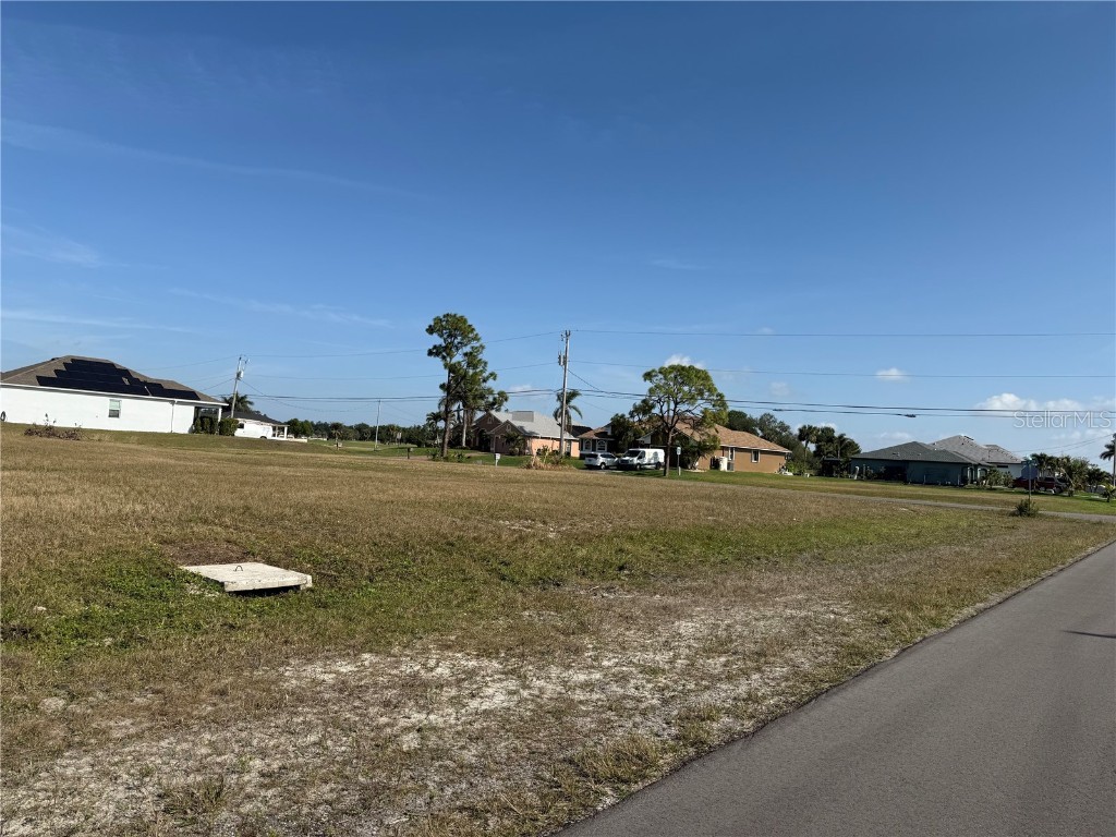 1424 NW 31st Avenue Cape Coral FL 33993 C7502755 image1