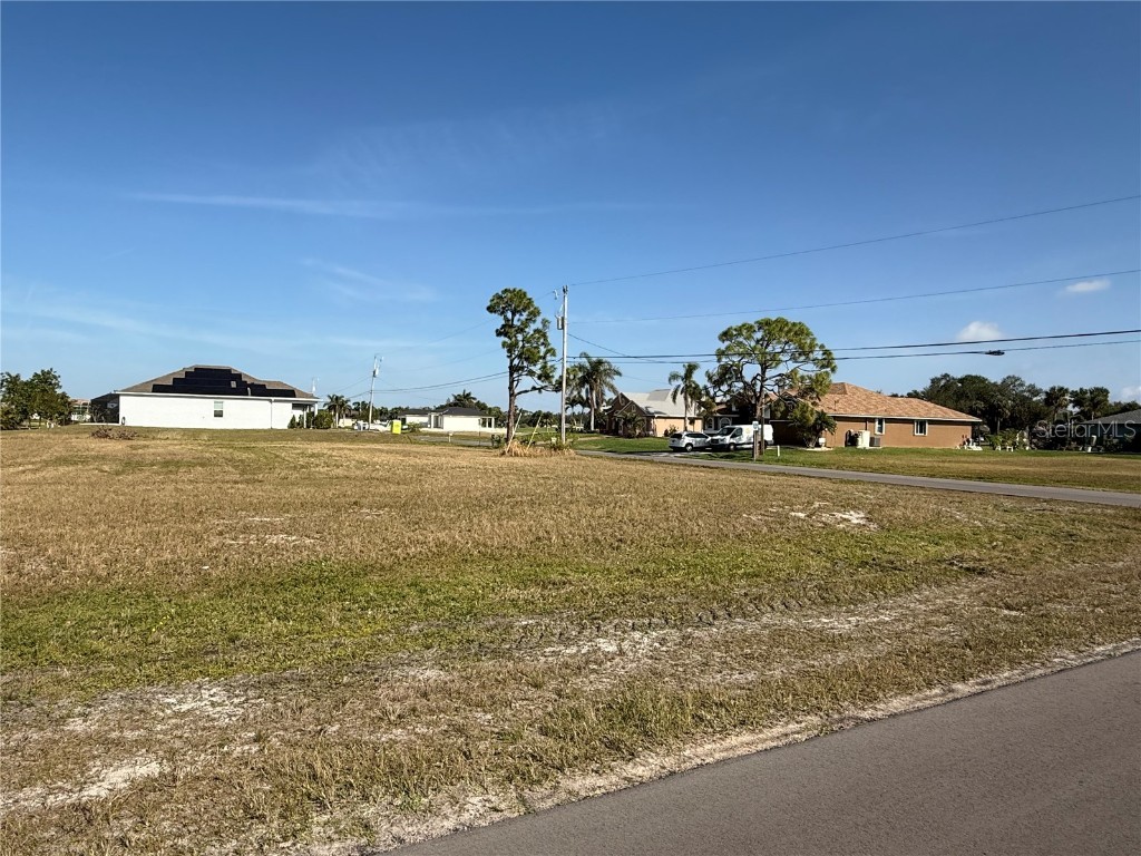 1424 NW 31st Avenue Cape Coral FL 33993 C7502755 image3