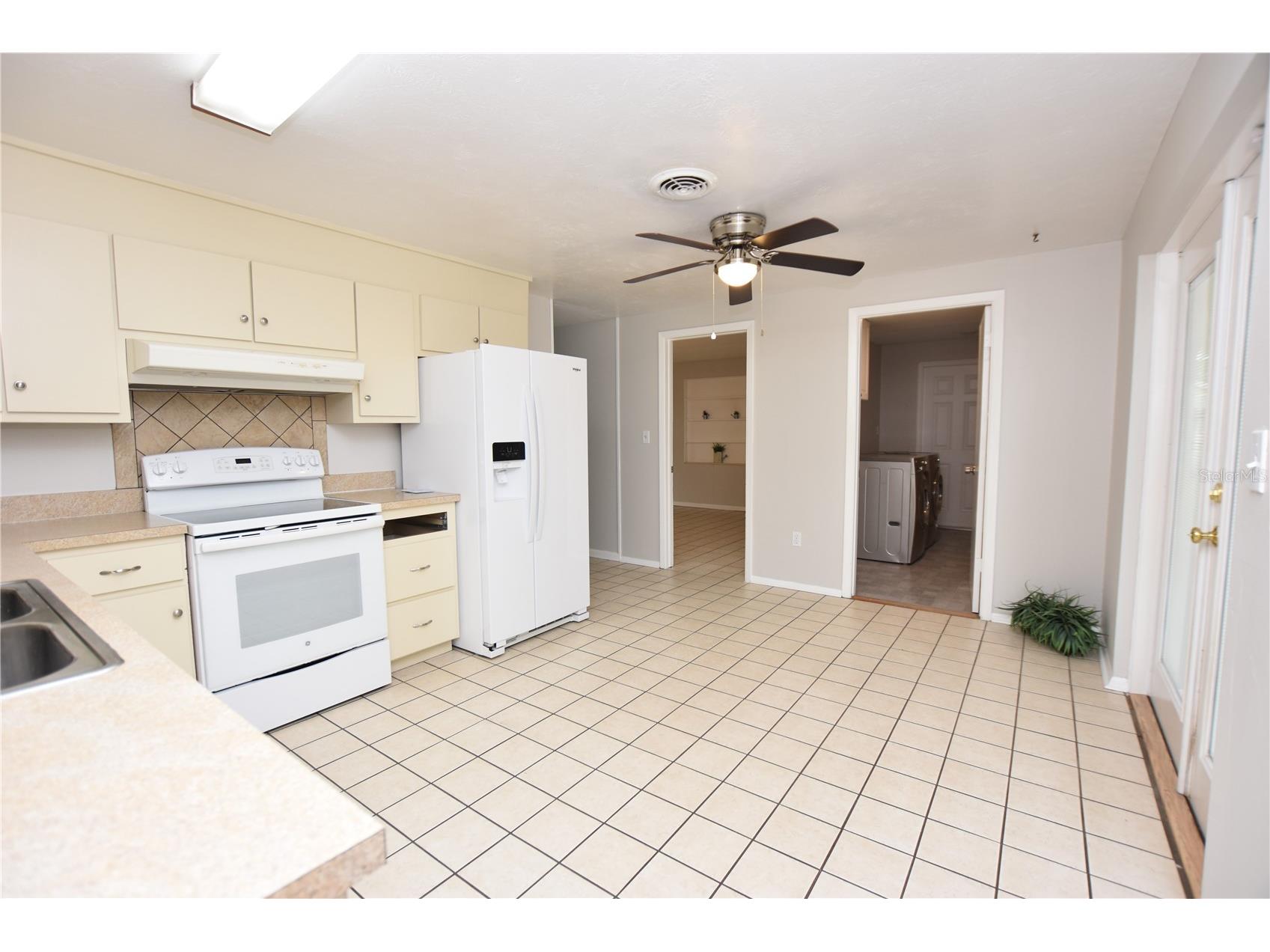 1424 Phyllis Street Lakeland FL 33803 L4962439 image2