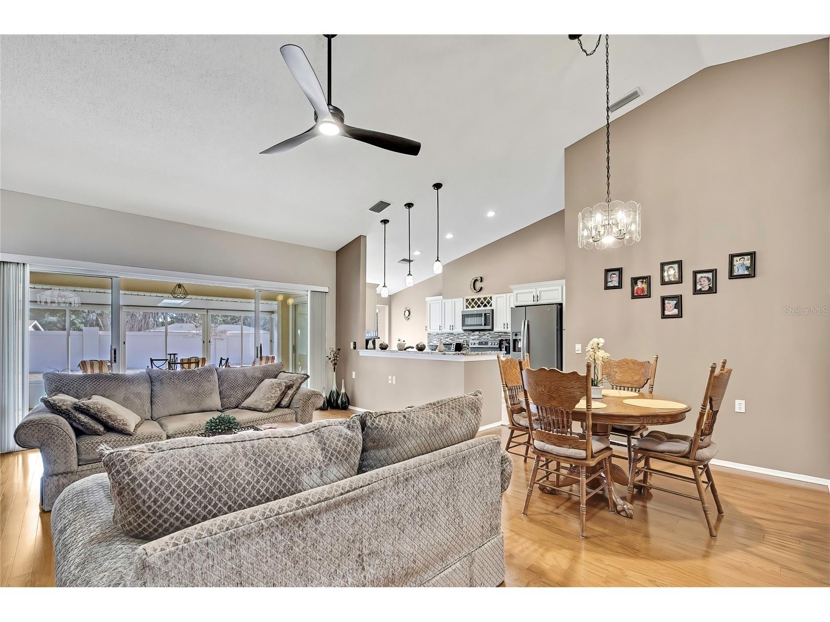 1424 Pinewood Hills Court Spring Hill FL 34606 TB8473176 image2