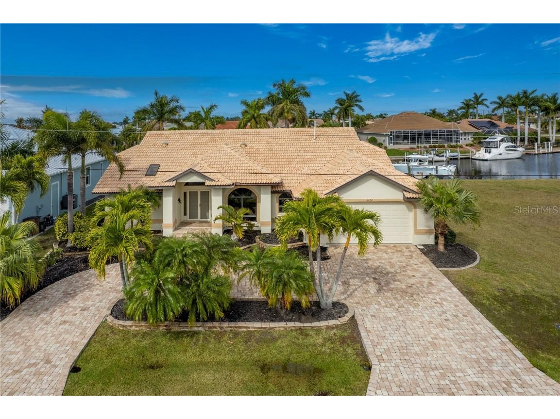 1424 Sea Gull Court Punta Gorda FL 33950 C7487298 image1