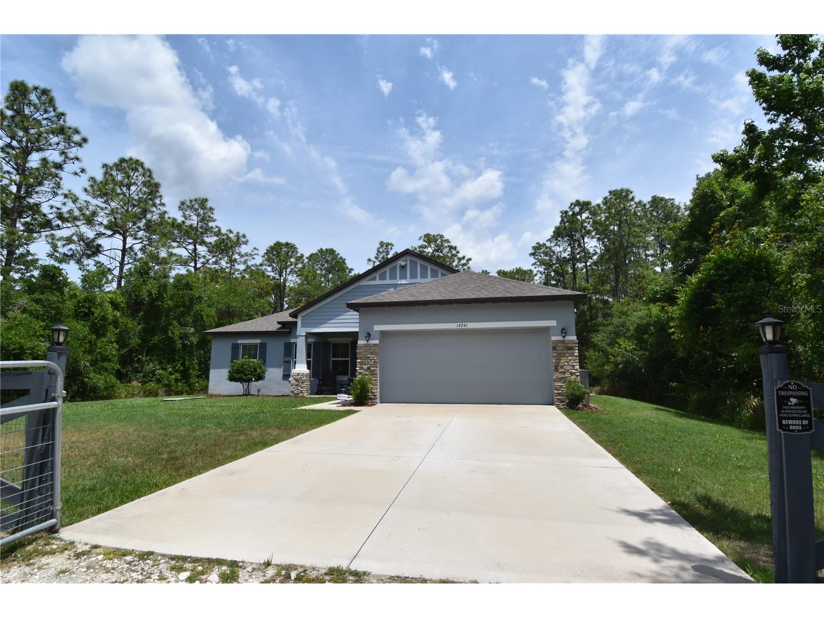 14241 Ravine Avenue Weeki Wachee FL 34614 W7885652 image1