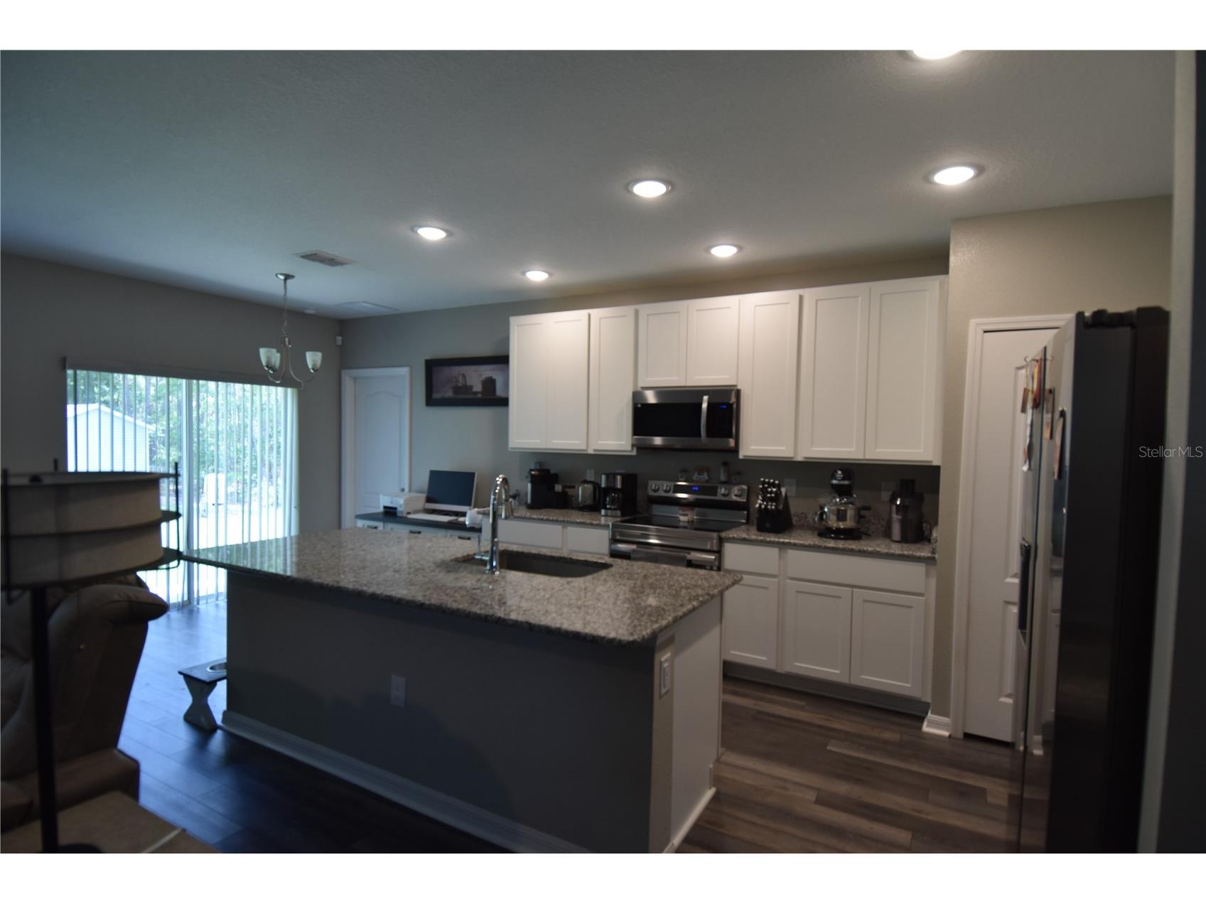 14241 Ravine Avenue Weeki Wachee FL 34614 W7885652 image5