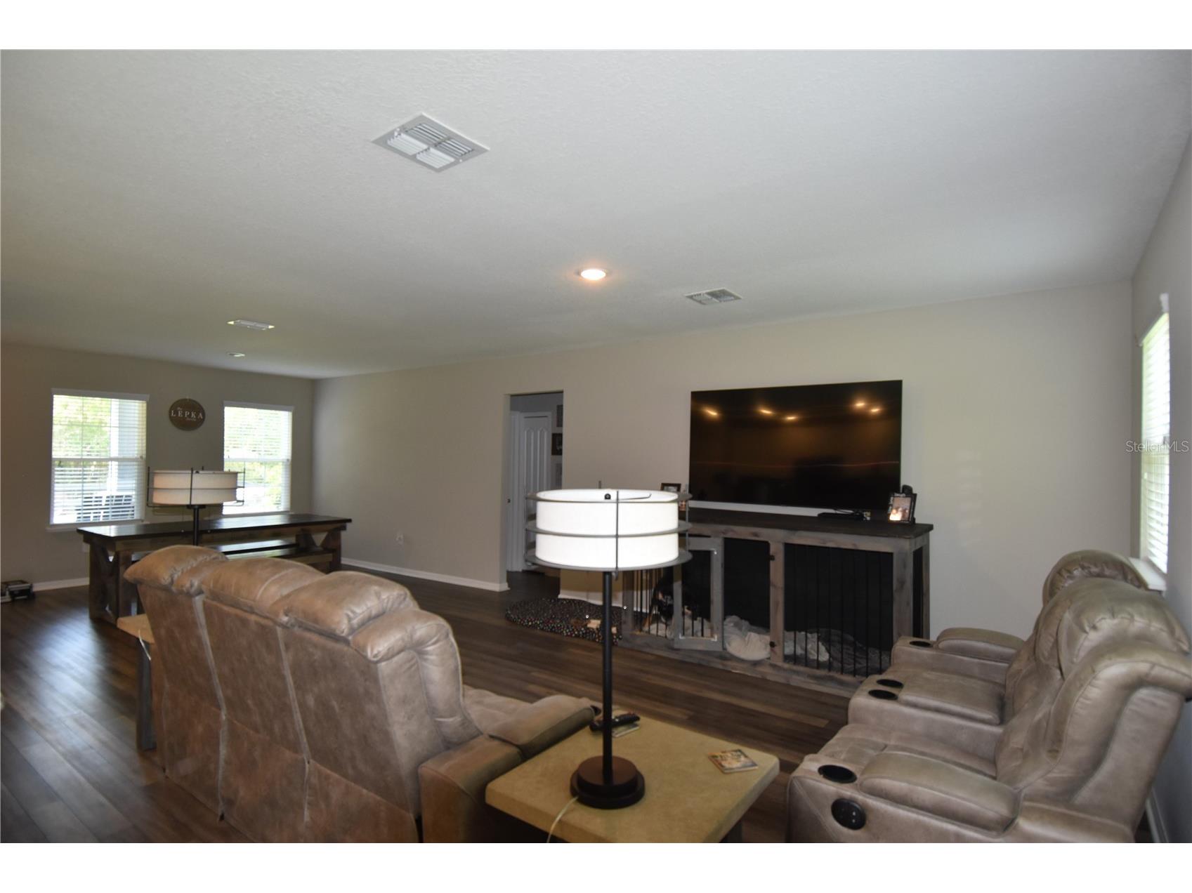 14241 Ravine Avenue Weeki Wachee FL 34614 W7885652 image8