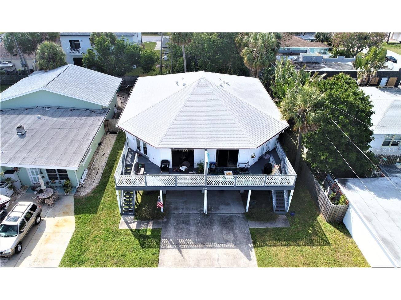 14242 N Bayshore Drive Madeira Beach FL 33708 U8150184 image1