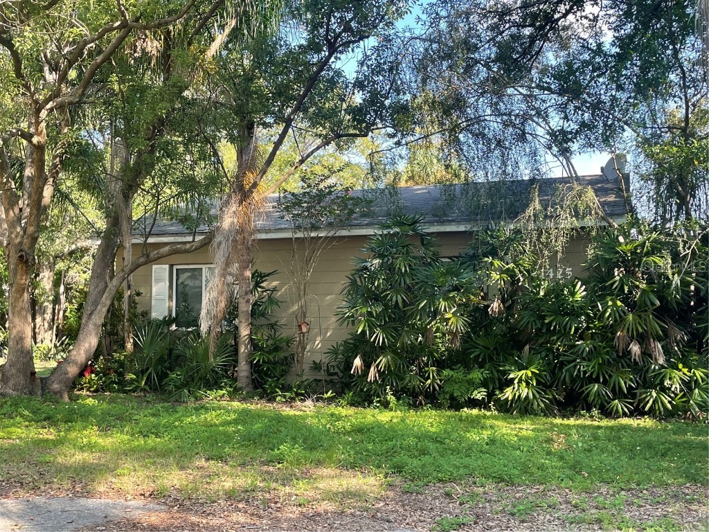 1425 48th Avenue N Saint Petersburg FL 33703 U8211132 image1