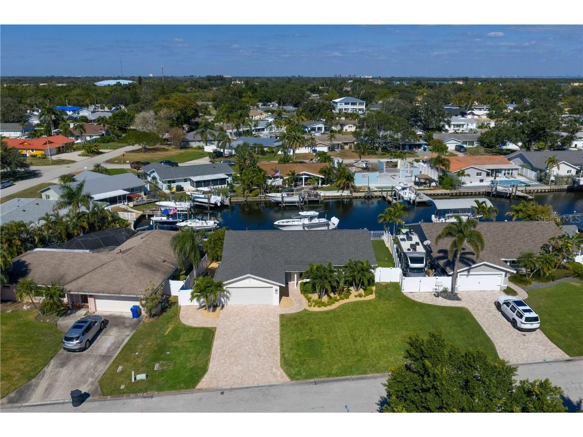 1425 50th Avenue NE Saint Petersburg FL 33703 - TAMPA BAY TB8445922 image1