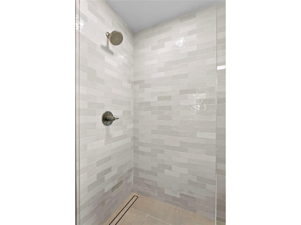 1425 50th Avenue NE Saint Petersburg FL 33703 - TAMPA BAY TB8445922 image24