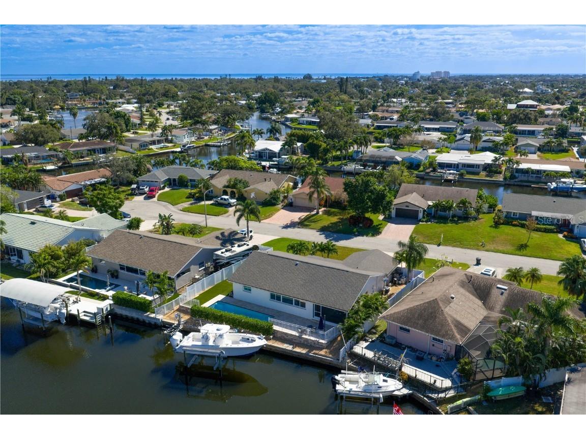 1425 50th Avenue NE Saint Petersburg FL 33703 - TAMPA BAY TB8445922 image41