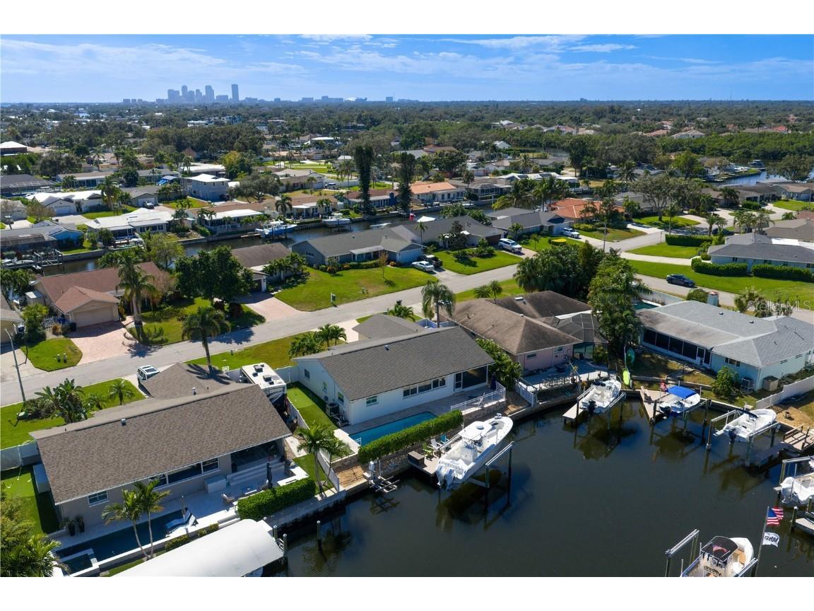 1425 50th Avenue NE Saint Petersburg FL 33703 - TAMPA BAY TB8445922 image42