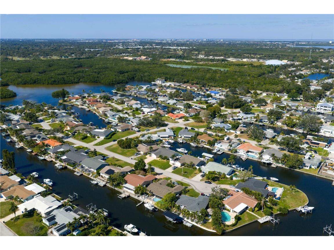 1425 50th Avenue NE Saint Petersburg FL 33703 - TAMPA BAY TB8445922 image43