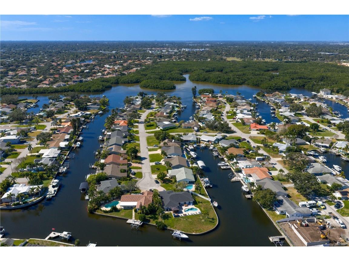 1425 50th Avenue NE Saint Petersburg FL 33703 - TAMPA BAY TB8445922 image45