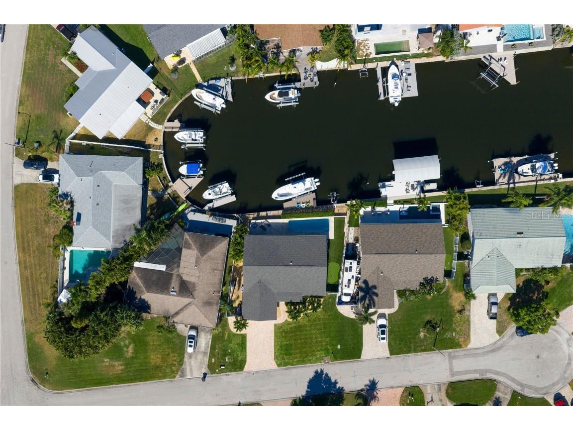 1425 50th Avenue NE Saint Petersburg FL 33703 - TAMPA BAY TB8445922 image46