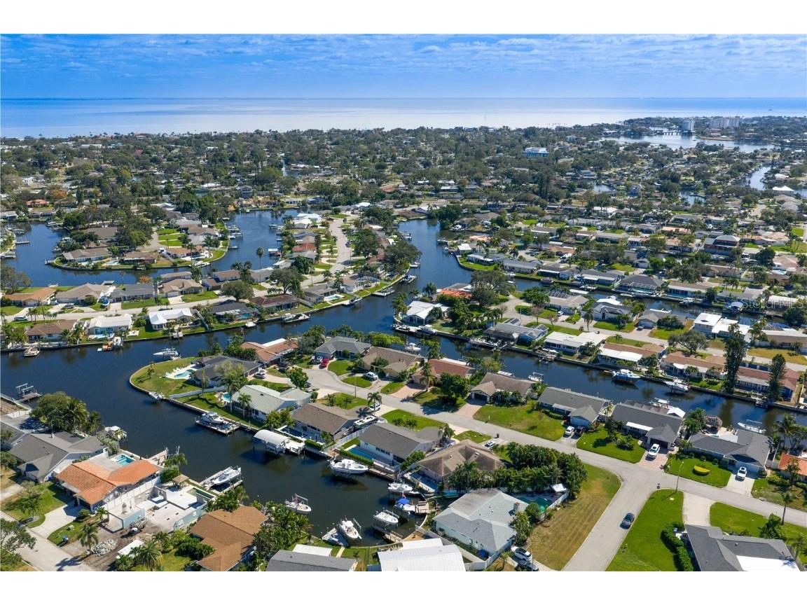 1425 50th Avenue NE Saint Petersburg FL 33703 - TAMPA BAY TB8445922 image47