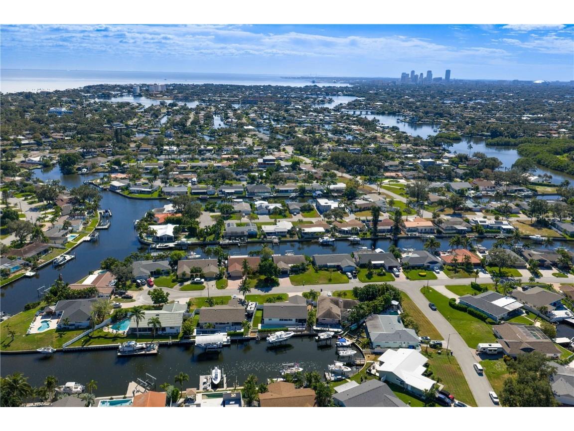 1425 50th Avenue NE Saint Petersburg FL 33703 - TAMPA BAY TB8445922 image48