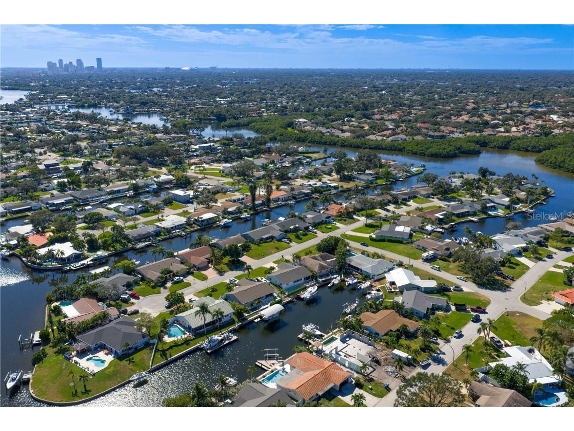 1425 50th Avenue NE Saint Petersburg FL 33703 - TAMPA BAY TB8445922 image49