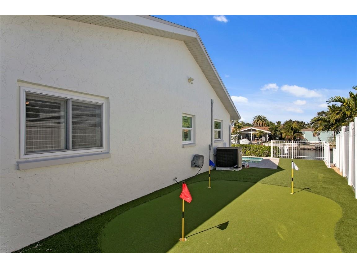 1425 50th Avenue NE Saint Petersburg FL 33703 - TAMPA BAY TB8445922 image59