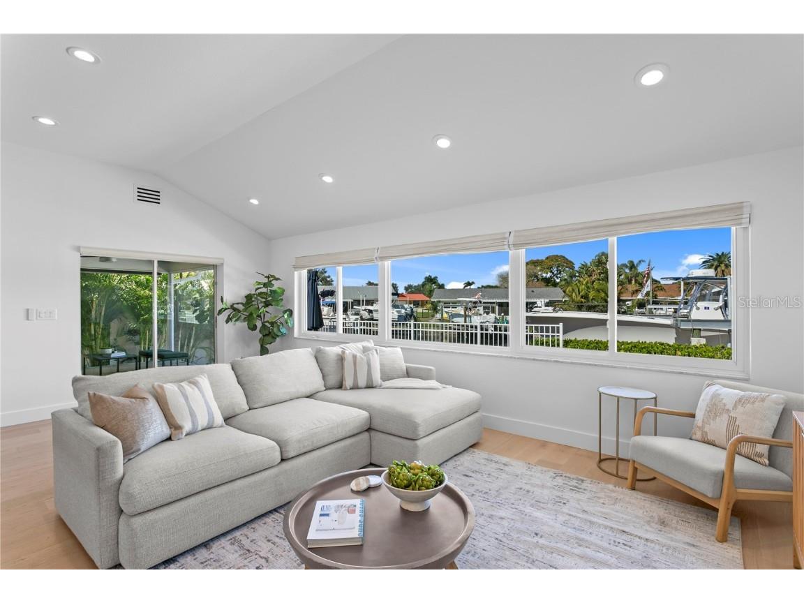 1425 50th Avenue NE Saint Petersburg FL 33703 - TAMPA BAY TB8445922 image60