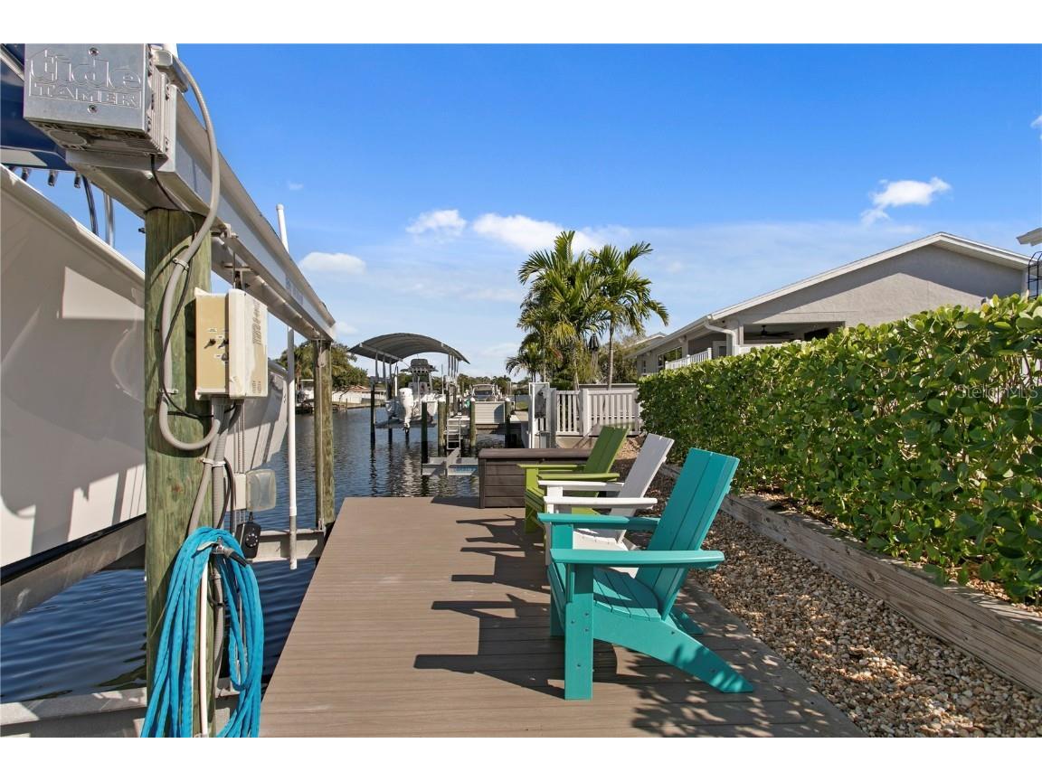 1425 50th Avenue NE Saint Petersburg FL 33703 - TAMPA BAY TB8445922 image63