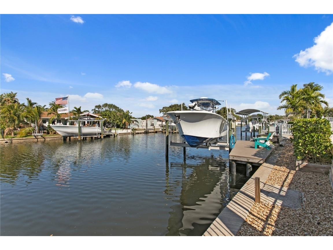 1425 50th Avenue NE Saint Petersburg FL 33703 - TAMPA BAY TB8445922 image71