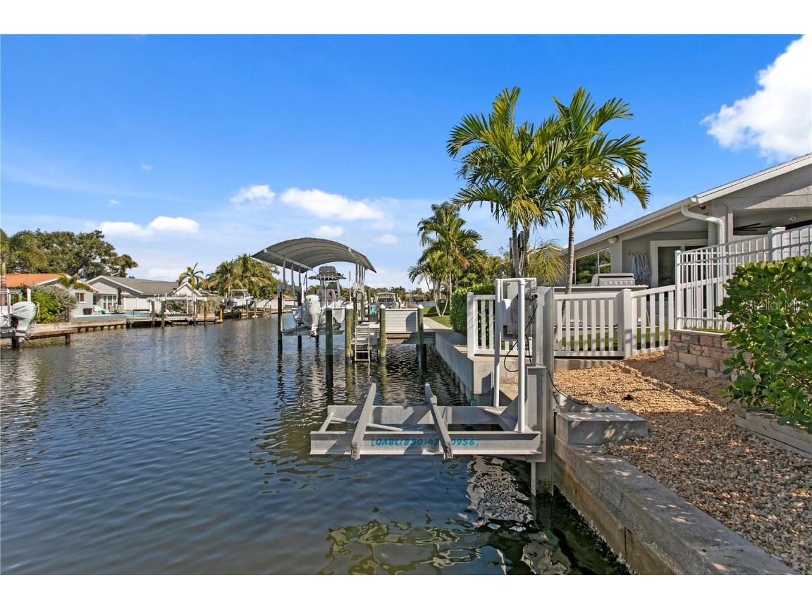 1425 50th Avenue NE Saint Petersburg FL 33703 - TAMPA BAY TB8445922 image73