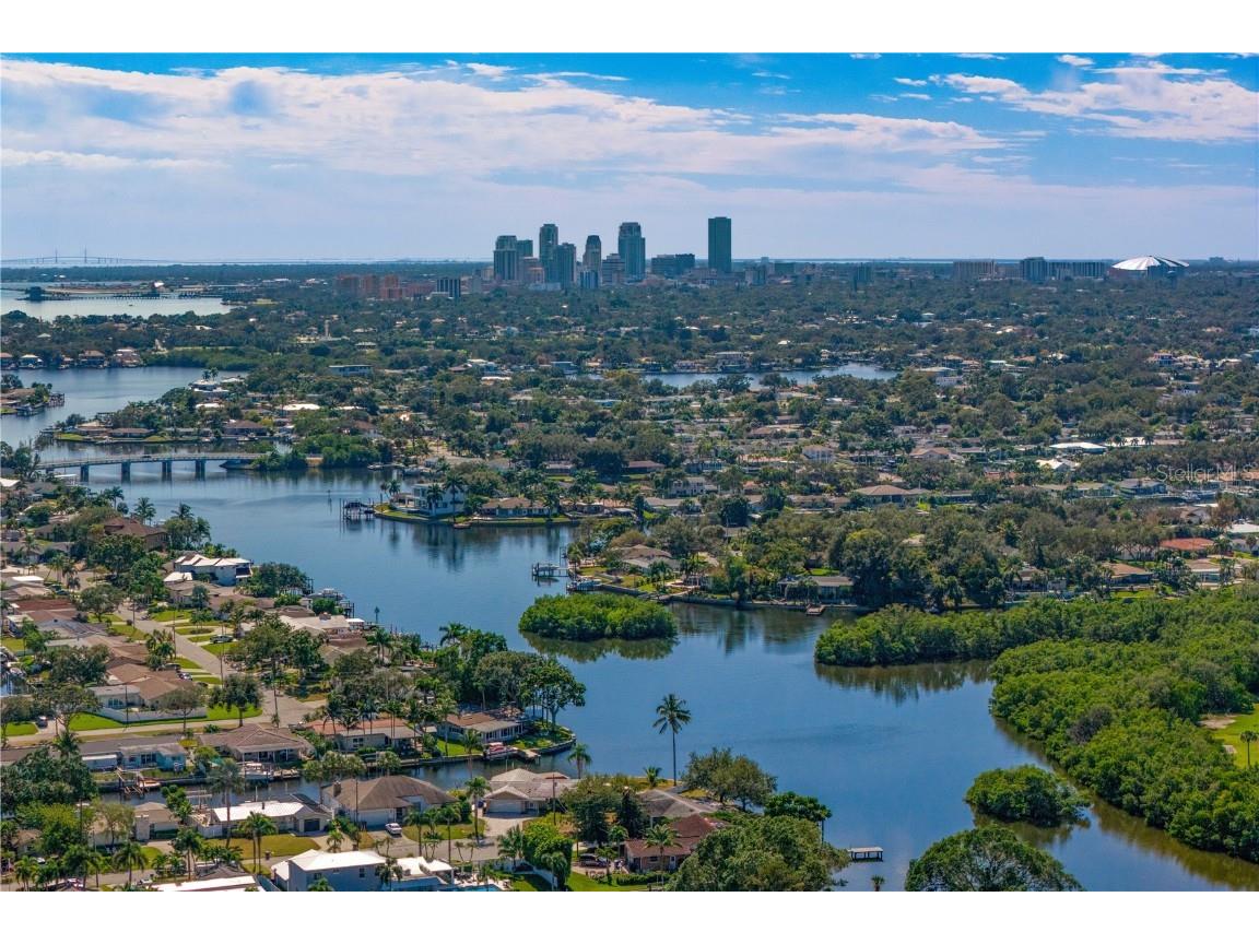 1425 50th Avenue NE Saint Petersburg FL 33703 - TAMPA BAY TB8445922 image88
