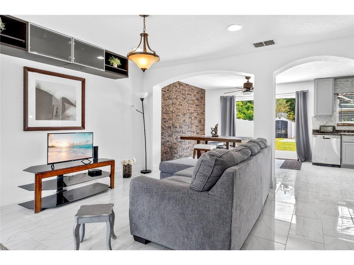 1425 Carey Glen Circle Orlando FL 32824 S5137428 image3