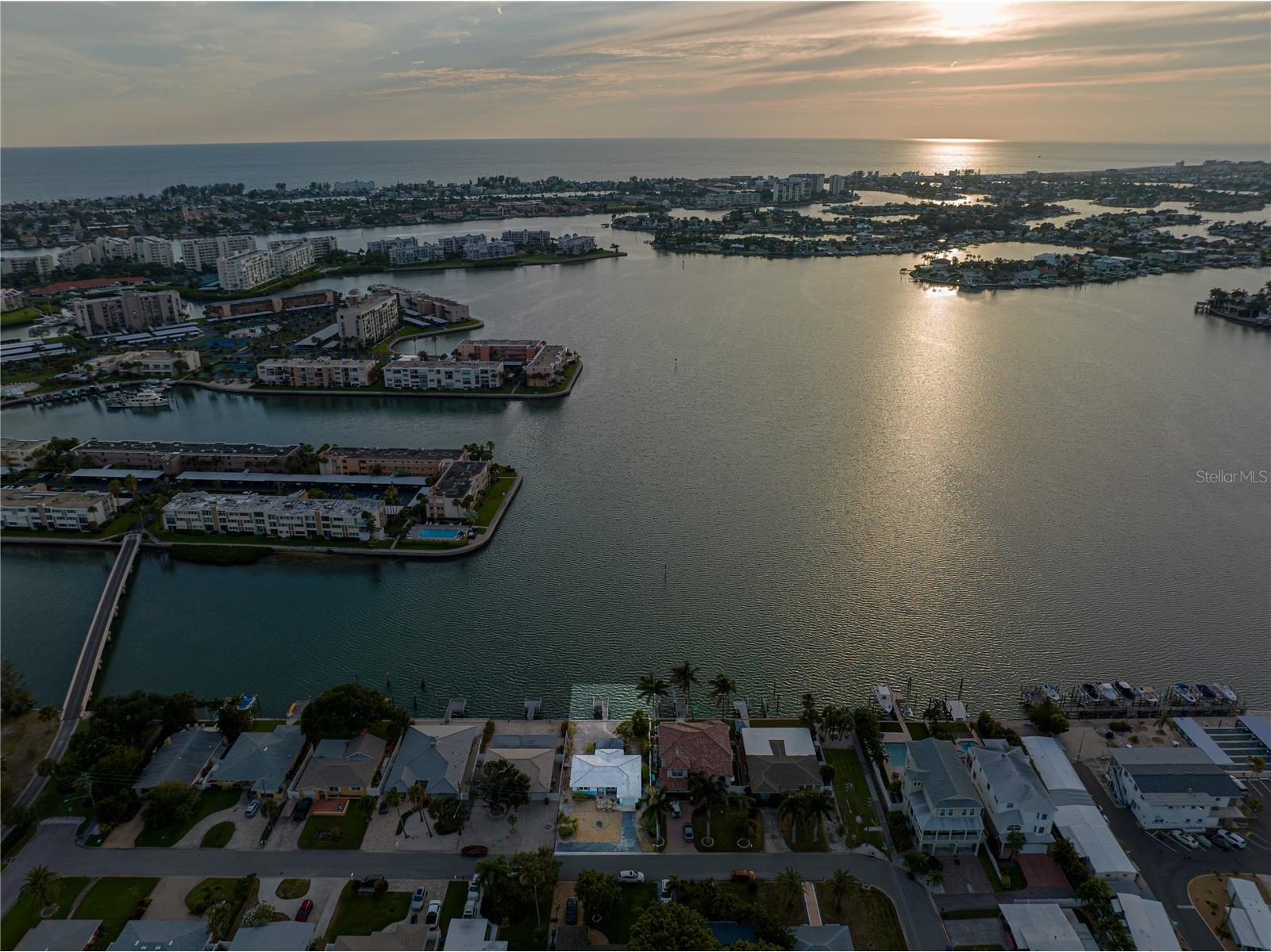 1425 Corey Way S South Pasadena FL 33707 TB8474553 image10