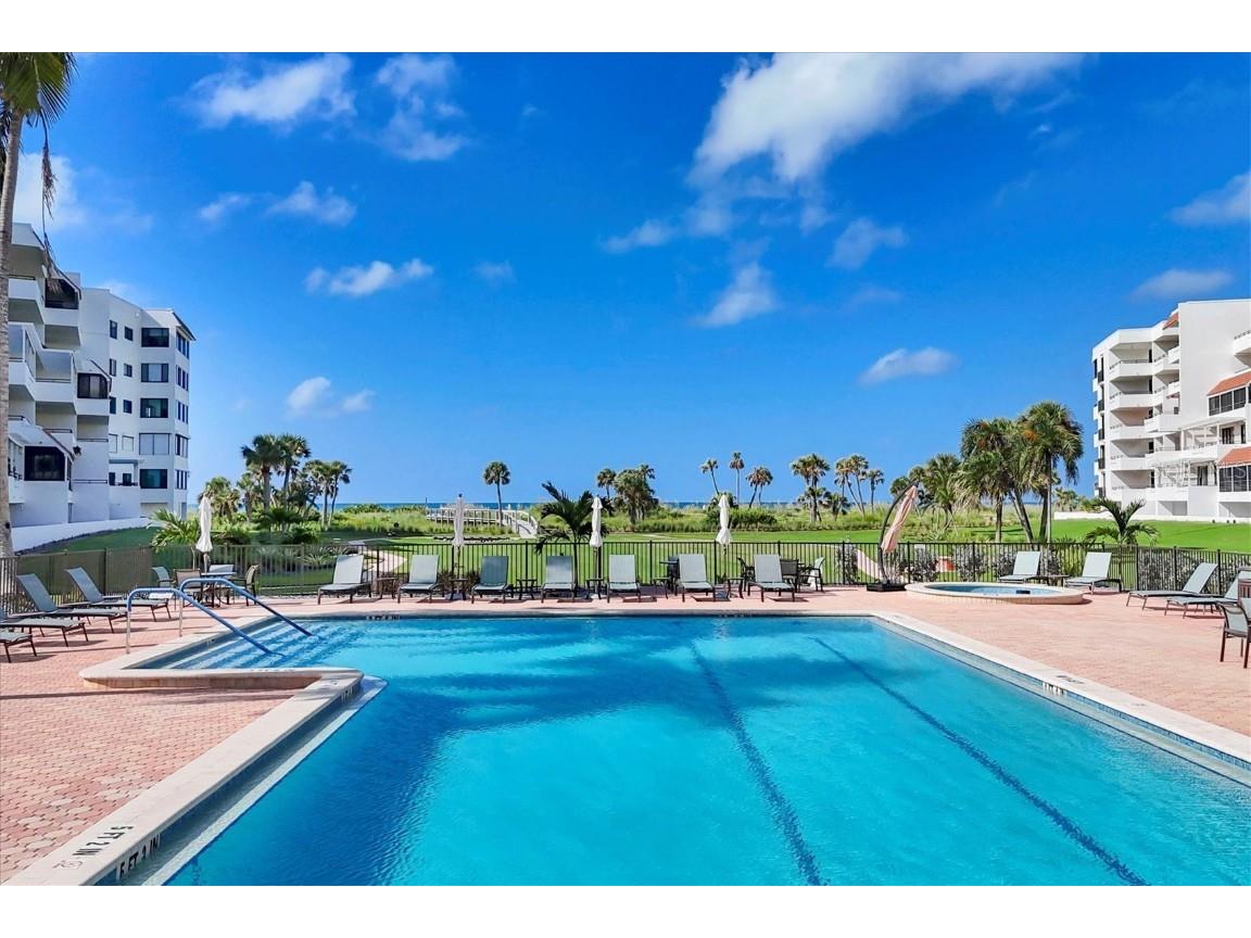 1425 Gulf Of Mexico Drive #208 Longboat Key FL 34228 - GULF A4671888 image32