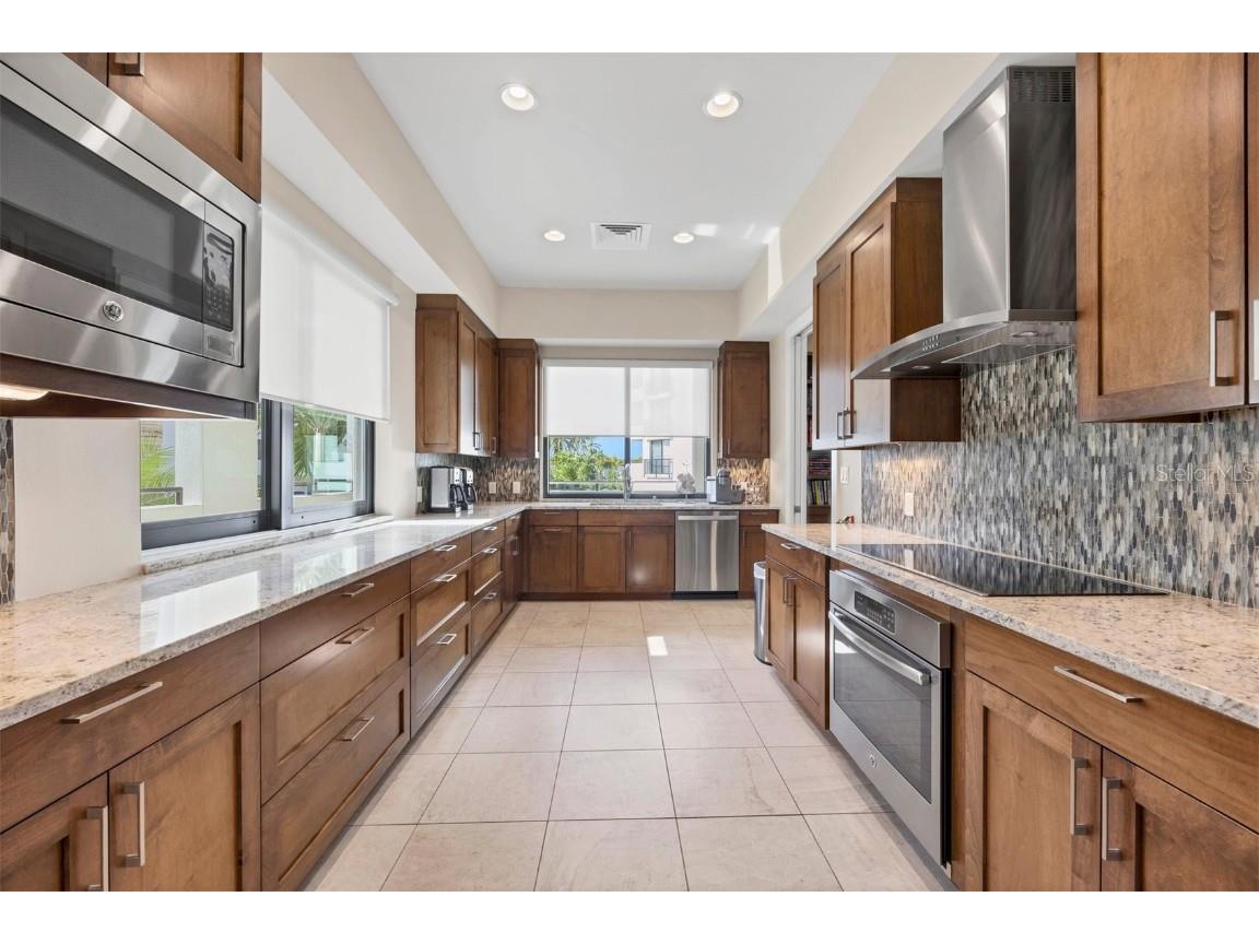 1425 Gulf Of Mexico Drive #208 Longboat Key FL 34228 - GULF A4671888 image49