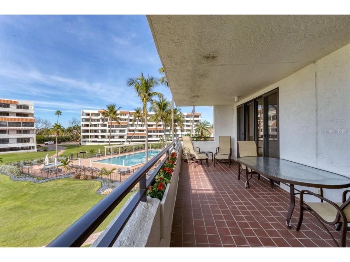 1425 Gulf Of Mexico Drive #208 Longboat Key FL 34228 - GULF A4671888 image8