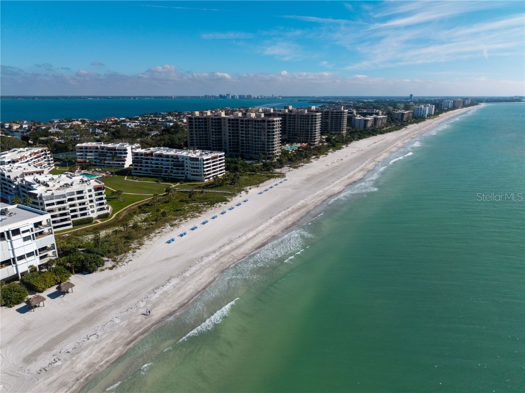 1425 Gulf Of Mexico Drive #408 Longboat Key FL 34228 A4674194 image1