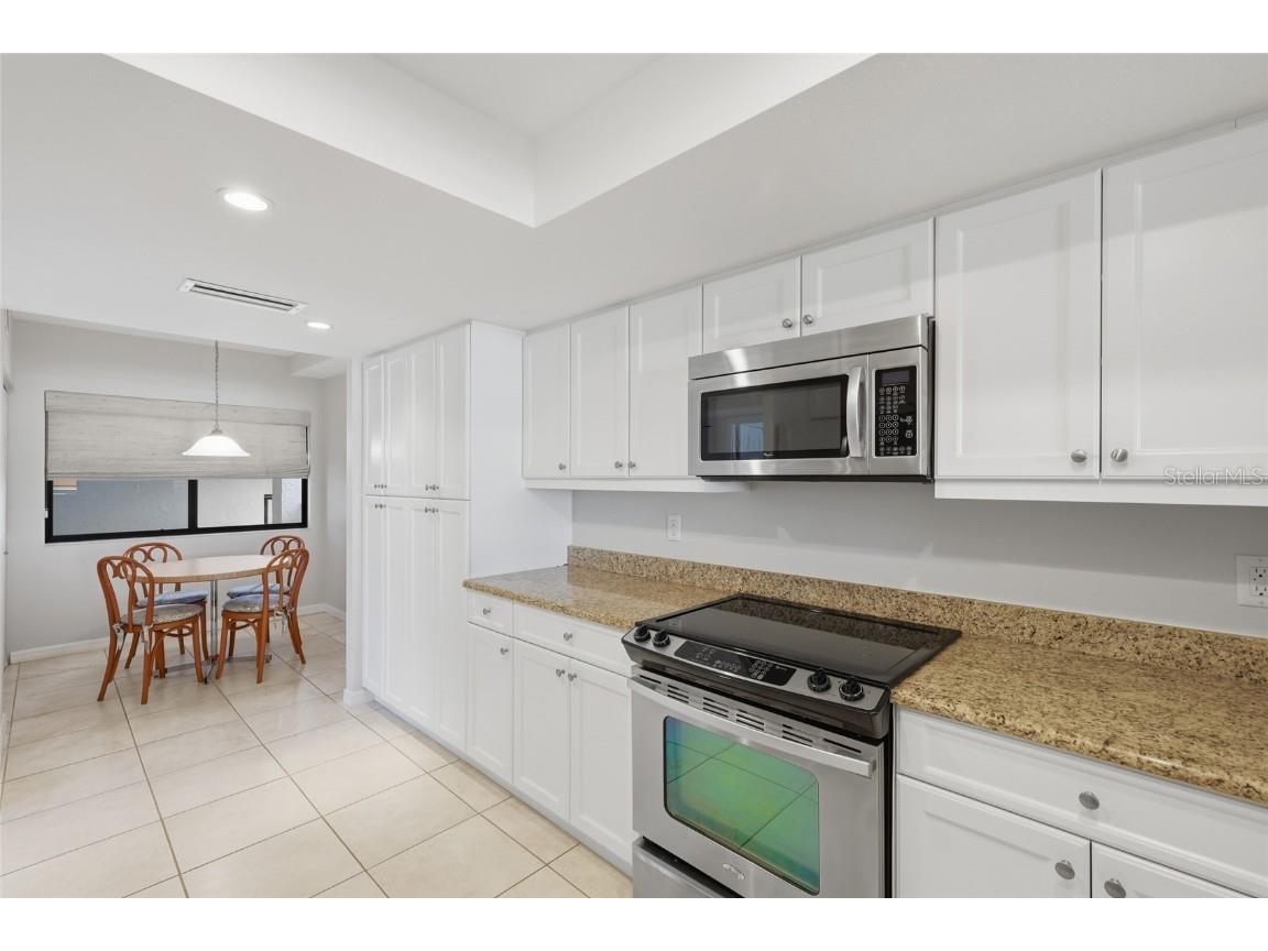 1425 Gulf Of Mexico Drive #408 Longboat Key FL 34228 A4674194 image19