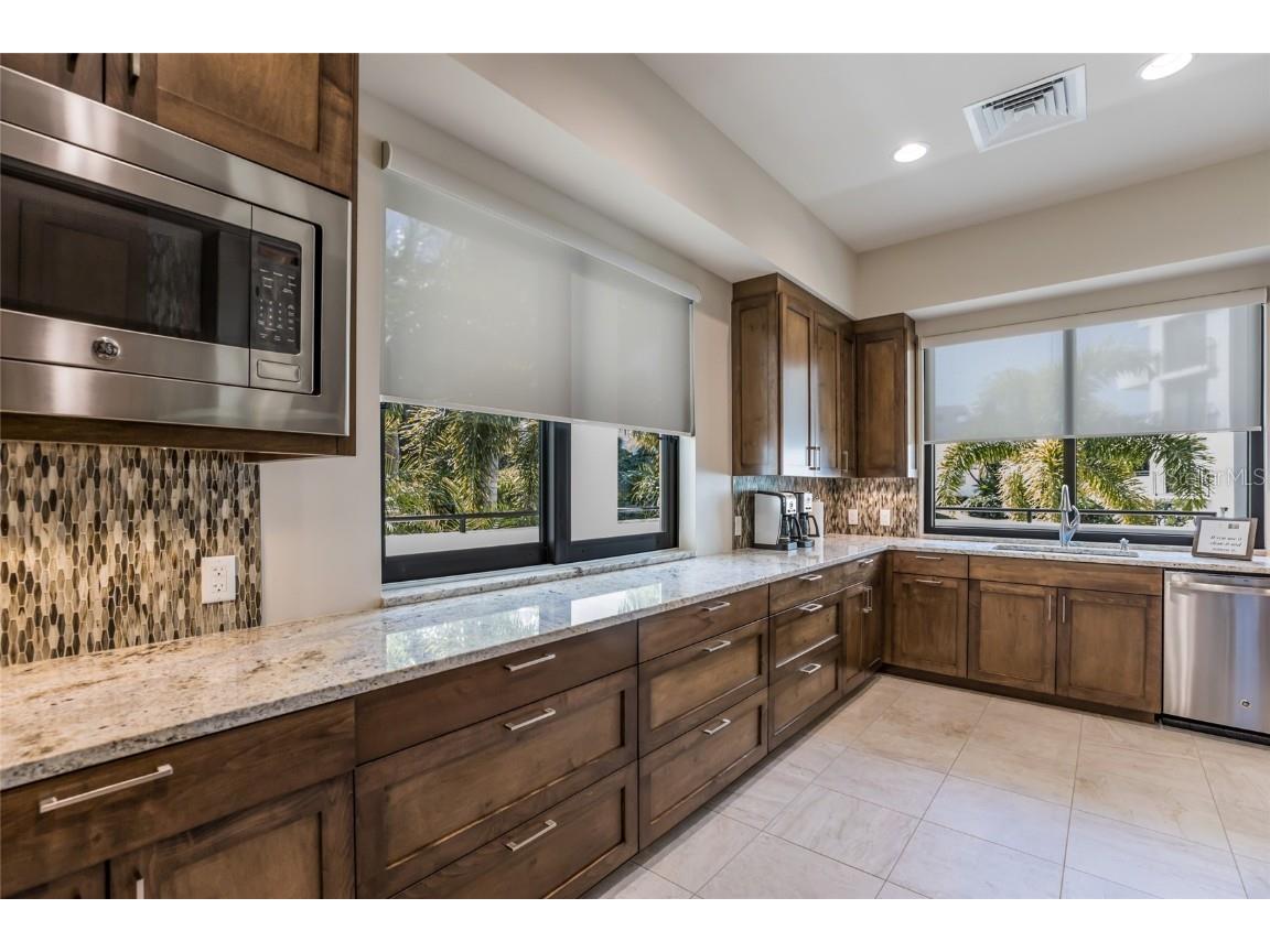 1425 Gulf Of Mexico Drive #408 Longboat Key FL 34228 A4674194 image35